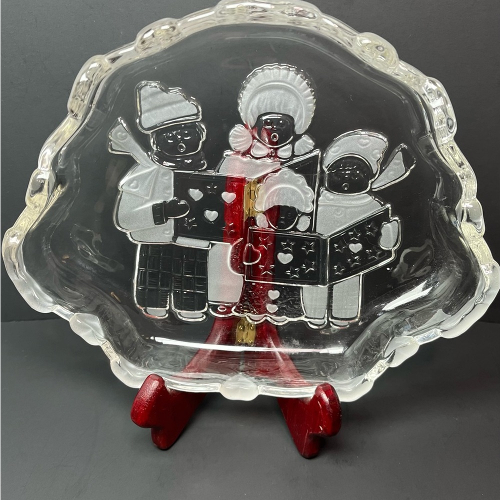 Mikasa Vintage Christmas Carolers Frosted Glass Holiday Snack Candy Dish